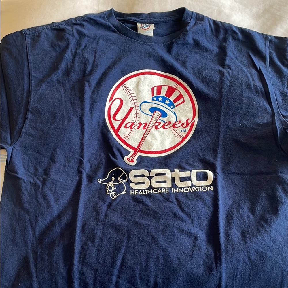 Yankees Navy Blue Short Sleeve Tee